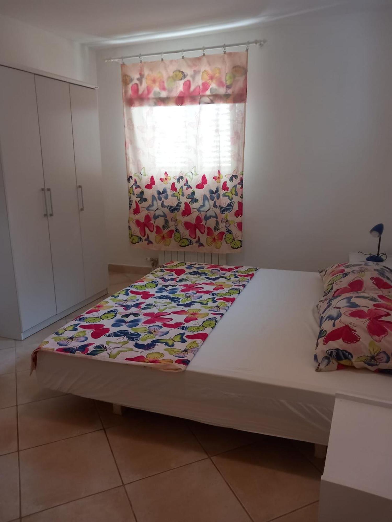 Karin Apartmani Hani Gornji Karin Eksteriør bilde